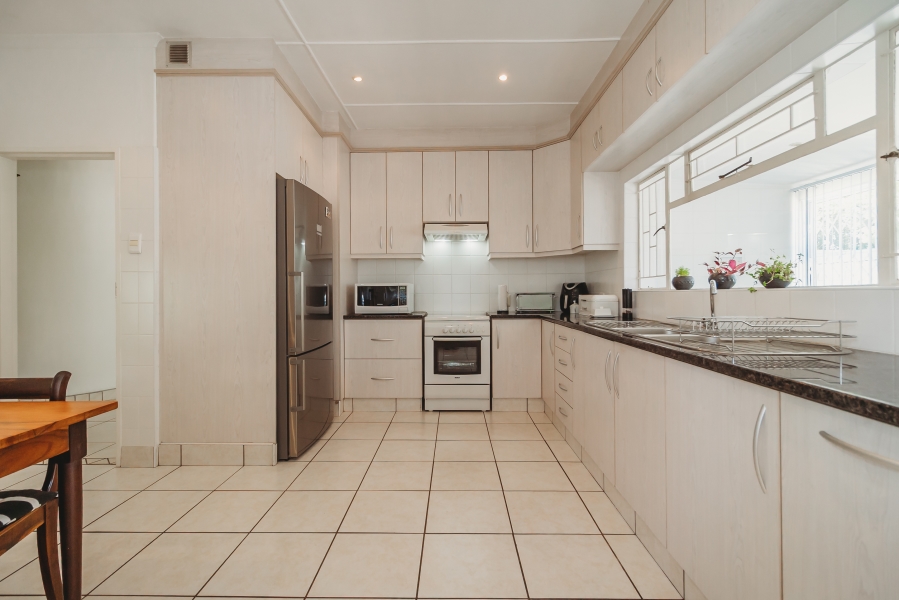 5 Bedroom Property for Sale in Heather Park Western Cape